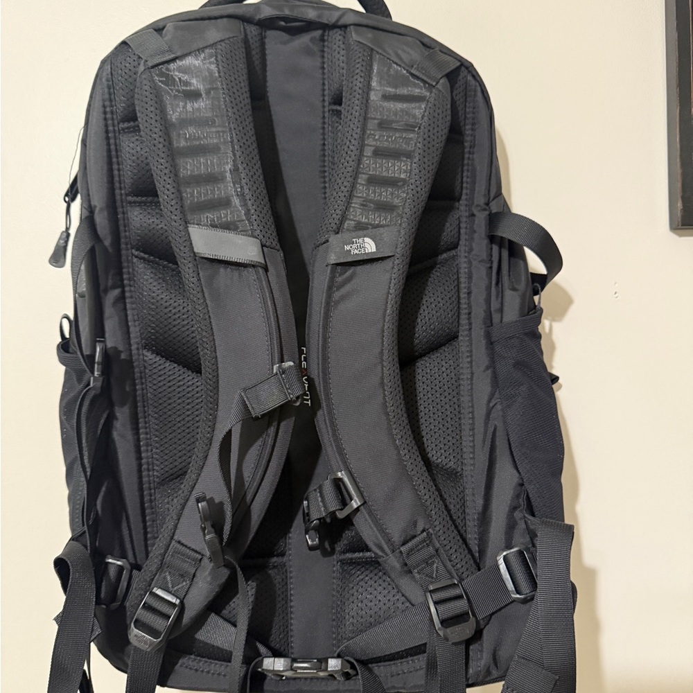 The North Face RECON Black Backpack